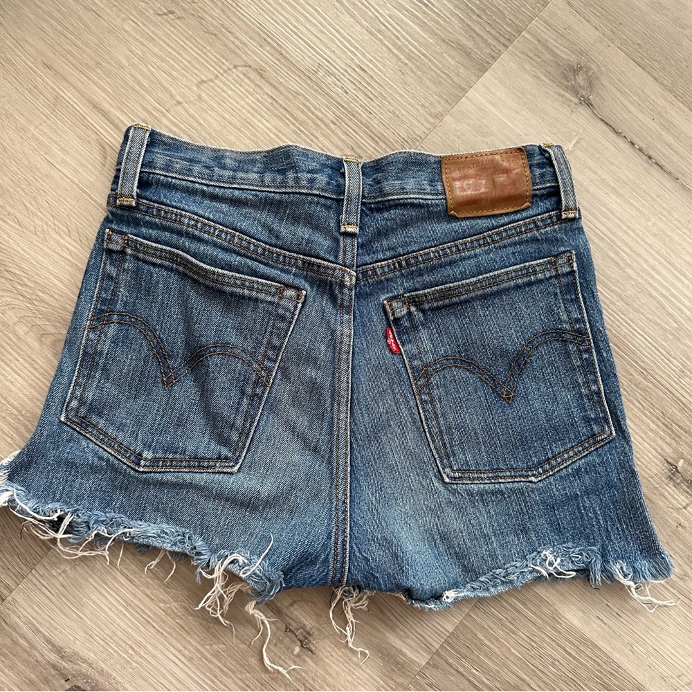 Levi’s shorts